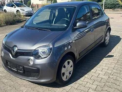 Grau Gebraucht 2017 Renault Twingo Experience Kleinwagen | 7.300 € (Fairer Preis)