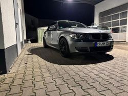 Grau Gebraucht 2010 BMW 118 Cabriolet Cabrio | 9.600 € (Etwas zu teuer)