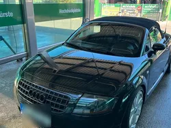 Schwarz Gebraucht 2000 Audi TT Roadster Young Cabrio | 12.000 €
