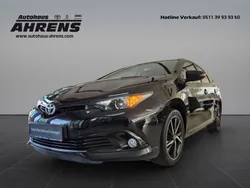 Schwarz Gebraucht 2019 Toyota Auris Team Kombi | 13.480 € (Etwas zu teuer)
