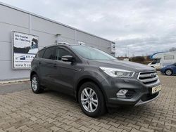 Grau Gebraucht 2017 Ford Kuga Cool & Connect SUV | 13.680 € (Fairer Preis)