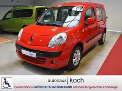 Hellrot Gebraucht 2011 Renault Kangoo Happy Family Van / Kleinbus | 15.980 €