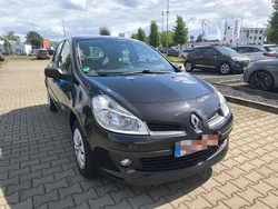 Schwarz ii Gebraucht 2006 Renault Clio II Expression Limousine | 3.750 € (Teuer)