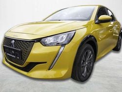 Gelb Gebraucht 2022 Peugeot 208 Active Kleinwagen | 15.485 €