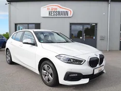 Alpinweiss iii Gebraucht 2021 BMW 118 Advantage Kleinwagen | 19.900 € (Guter Preis)