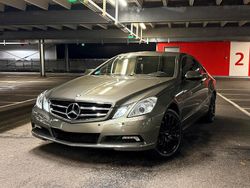 Grau Gebraucht 2009 Mercedes E250 Coupé | 16.299 €