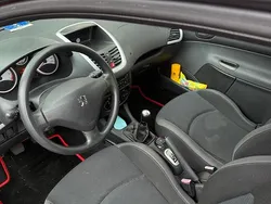 Rot Gebraucht 2009 Peugeot 206+ Kleinwagen | 2.999 €