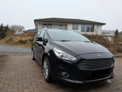 Schwarz Gebraucht 2016 Ford S-MAX Titanium Van / Kleinbus | 12.690 € (Guter Preis)