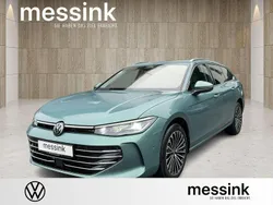 Grün Gebraucht 2024 VW Passat Elegance Limousine | 45.950 € (Guter Preis)