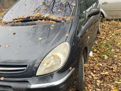 Schwarz Gebraucht 2005 Citroën Xsara Picasso Exclusive Van / Kleinbus | 1.200 € (Guter Preis)
