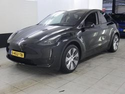 Schwarz Gebraucht 2023 Tesla Model Y Standard Range SUV | 30.900 € (Guter Preis)