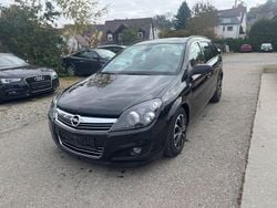 Schwarz Gebraucht 2008 Opel Astra Innovation Kombi | 1.250 € (Guter Preis)