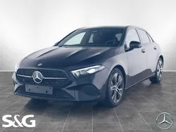 Unilack nachtschwarz Gebraucht 2024 Mercedes A200 Limousine | 35.790 € (Teuer)