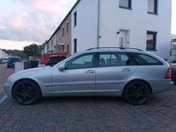 Silber Gebraucht 2004 Mercedes C180 Kombi | 4.150 € (Teuer)