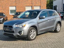Grau Gebraucht 2015 Mitsubishi ASX Comfort Edition SUV | 5.899 € (Guter Preis)