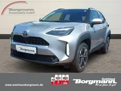 Silber Neu 2025 Toyota Yaris Cross Style SUV | 35.490 €