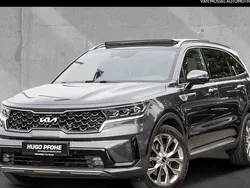 Grau Gebraucht 2022 Kia Sorento Platinum SUV | 43.900 € (Etwas zu teuer)