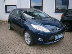 Blau Gebraucht 2011 Ford Fiesta Titanium Kleinwagen | 5.290 € (Etwas zu teuer)