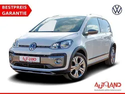 Weiß Gebraucht 2018 VW cross up! Kleinwagen | 12.990 € (Etwas zu teuer)