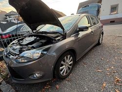 Grau Gebraucht 2011 Ford Focus Kleinwagen | 4.900 € (Fairer Preis)