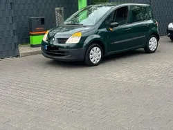 Grün Gebraucht 2005 Renault Modus Van / Kleinbus | 600 €