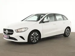 Polarweiss Gebraucht 2024 Mercedes B180 Van / Kleinbus | 25.977 €