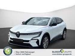 Arktisweiß Gebraucht 2023 Renault Mégane IV Techno Limousine | 23.990 €