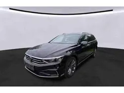 Schwarz Gebraucht 2022 VW Passat GTE Kombi | 27.509 € (Fairer Preis)