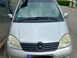 Silber Gebraucht 2005 Mercedes Vaneo Van / Kleinbus | 2.250 €