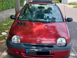 Rot Gebraucht 2006 Renault Twingo Kleinwagen | 1.350 €