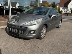 Grau Gebraucht 2011 Peugeot 207 CC Roland Garros Cabrio | 4.900 € (Fairer Preis)