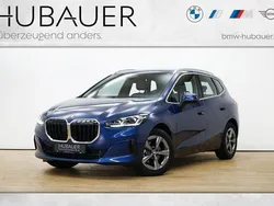 Blau Gebraucht 2023 BMW 218 Active Tourer Luxury Line Van / Kleinbus | 31.990 € (Fairer Preis)