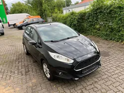 Schwarz Gebraucht 2016 Ford Fiesta Celebration Kleinwagen | 6.200 € (Superpreis)