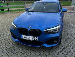 Blau Gebraucht 2018 BMW 120 M Sport Kleinwagen | 20.000 € (Etwas zu teuer)