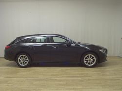Schwarz Gebraucht 2023 Mercedes CLA180 Shooting Brake Kombi | 21.980 € (Guter Preis)