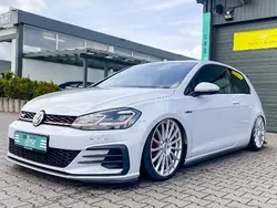 Weiß Gebraucht 2017 VW Golf VII GTI Limousine | 19.990 € (Fairer Preis)