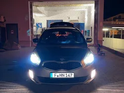 Beige Gebraucht 2013 Kia Carens Van / Kleinbus | 9.500 €