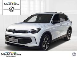 Weiß Gebraucht 2024 VW Tiguan Life SUV | 45.990 €