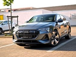 Grau Gebraucht 2020 Audi e-tron S-Line SUV | 26.980 € (Guter Preis)