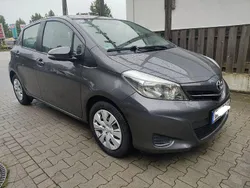 Grau Gebraucht 2012 Toyota Yaris Life Kleinwagen | 5.600 € (Fairer Preis)