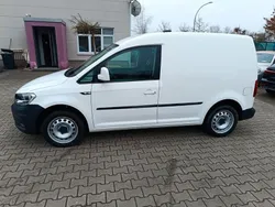 Weiß Gebraucht 2017 VW Caddy Trendline Van / Kleinbus | 11.900 € (Guter Preis)