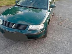 Grün Gebraucht 1997 VW Passat Kombi | 2.699 € (Teuer)