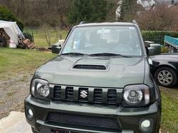 Grün Gebraucht 2015 Suzuki Jimny Club SUV | 14.950 € (Fairer Preis)