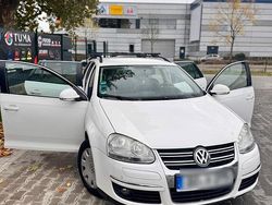 Weiß Gebraucht 2009 VW Golf VI Kombi | 2.500 € (Guter Preis)