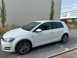 Weiß Gebraucht 2015 VW Golf VII Cup Limousine | 9.500 € (Guter Preis)