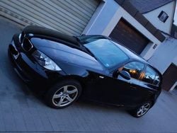 Schwarz Gebraucht 2009 BMW 116 Sport Line Kleinwagen | 3.750 € (Fairer Preis)