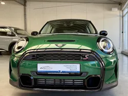 Grün Gebraucht 2024 Mini Cooper S Resolute Edition Kleinwagen | 29.970 € (Fairer Preis)