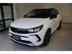 Weiß lack weiss banquise/deckende lac Gebraucht 2024 Opel Grandland X Ultimate SUV | 25.950 € (Fairer Preis)