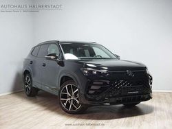 Grenadilschwarz metallic Gebraucht 2025 VW Tayron R-line SUV | 53.990 € (Superpreis)