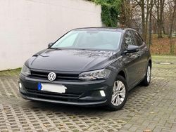 Grau Gebraucht 2018 VW Polo Kleinwagen | 9.500 € (Fairer Preis)